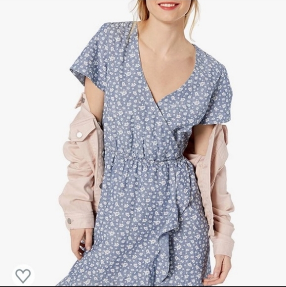 J. Crew Dresses & Skirts - 🌺 J. Crew hibiscus ruffle dress 🌺